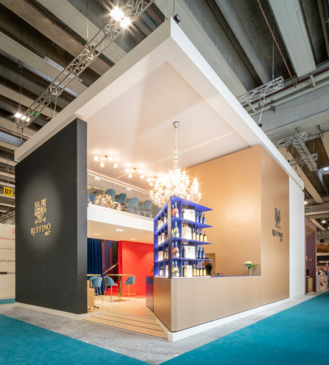 Vinitaly noleggio lampadario stand