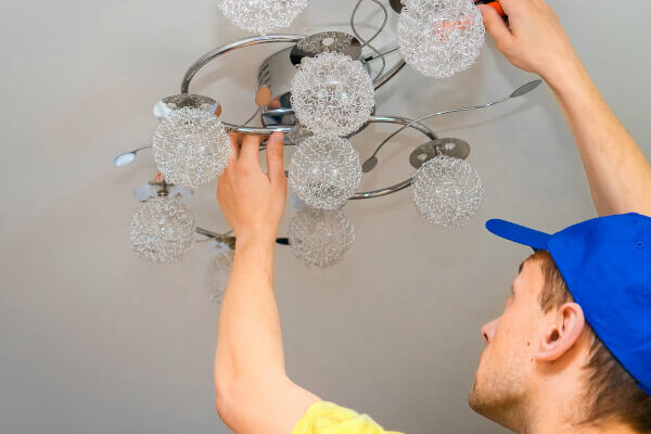 Come montare un lampadario