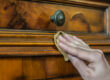 Come pulire e ravvivare il legno vecchio