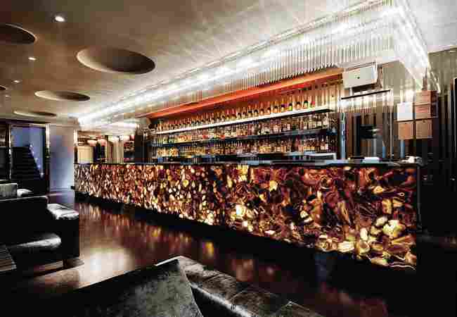 Idee per l’illuminazione di un bar sq Idee per l’illuminazione di un bar