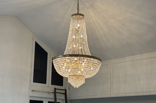 Soffitti alti: quali lampadari utilizzare? - Renzo Del Ventisette