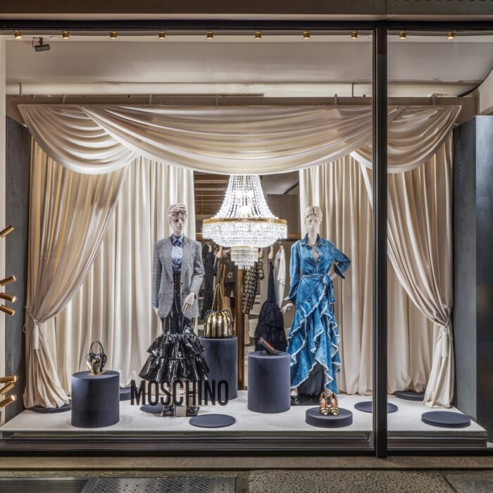 noleggio lampadario per moschino