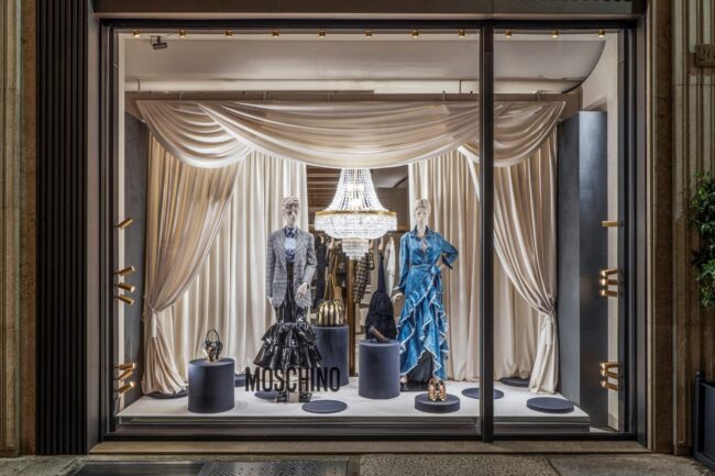 moschino milano via spiga 26 noleggio lampadario per moschino